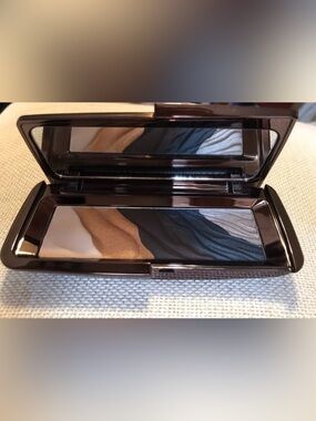 Hourglass Eyeshadow Palette NWB
